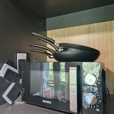Mobile Benita Драге